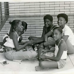 Children at Hollywood Library (2)